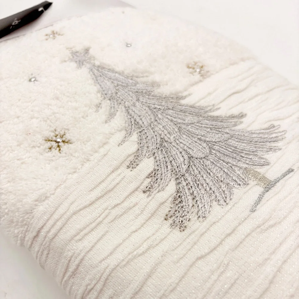Glitz + Glimmer White Christmas Tree Embroidered Hand Towels Set of 2 Cotton NEW